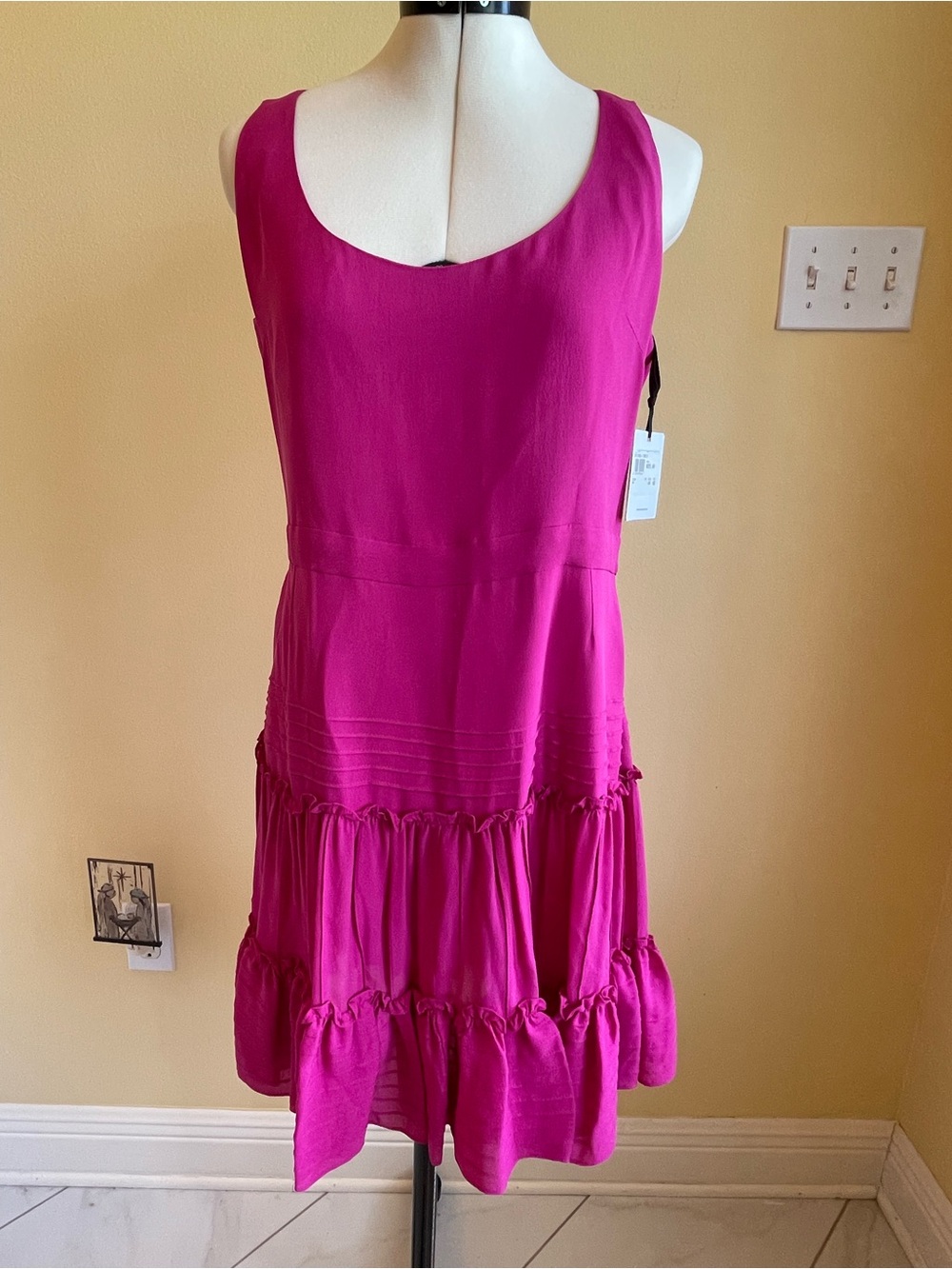 RED Valentino Fuscia Ruffle Dress NWT Sleeveless SZ 6